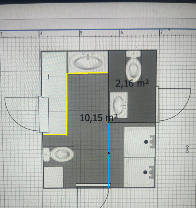 Planlösning av badrum med toalett, dubbeldusch, och markerade områden för skåp i vinkel. Visar ytor i kvadratmeter samt placering av sanitetsporslin.