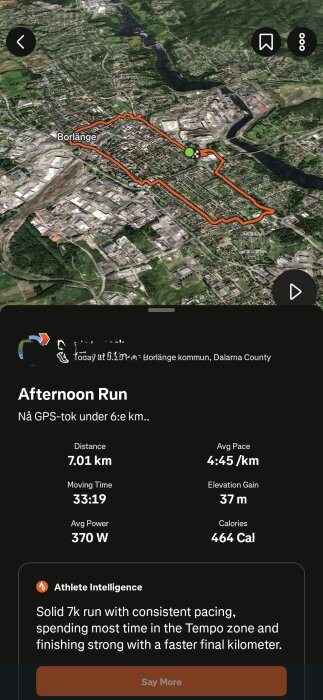 Löpsträcka markerad på en karta över Borlänge med data om distans, genomsnittlig takt och kaloriförbrukning; total sträcka 7,01 km.