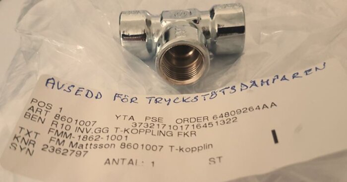 T-koppling inv R10 till tryckstötdämpare Bild1.JPG