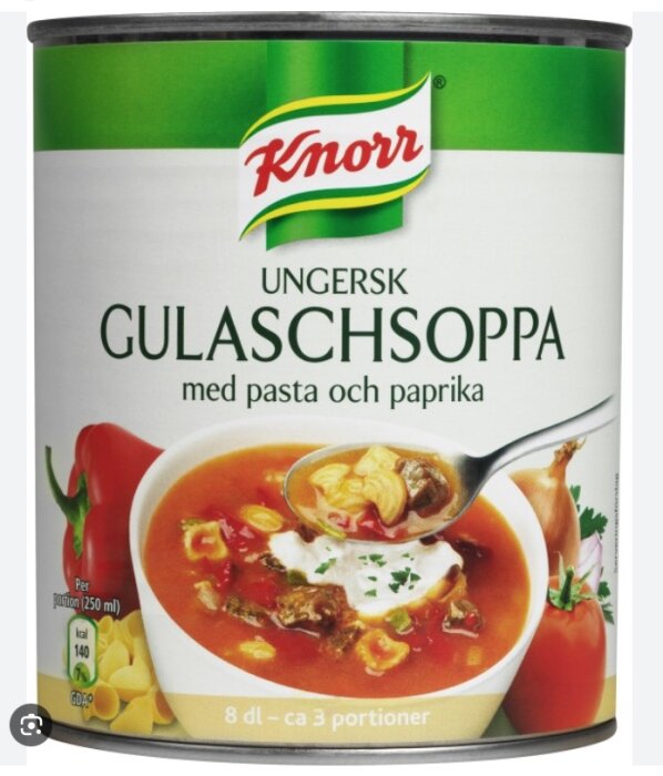 Knorr ungersk gulaschsoppa i konservburk, med pasta och paprika, illustrerad på etikett med sked av soppa.