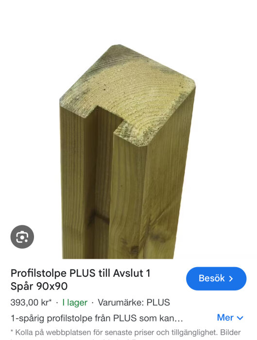 Tryckimpregnerad trästolpe med ett spår, användbar för spaljébygge eller insynsskydd.