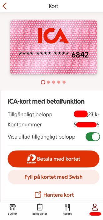 Skärmbild av ICA:s app som visar ett ICA-kort med betalfunktion, tillgängligt belopp, delvis dold kontoinformation, och alternativ för betalning och Swish.