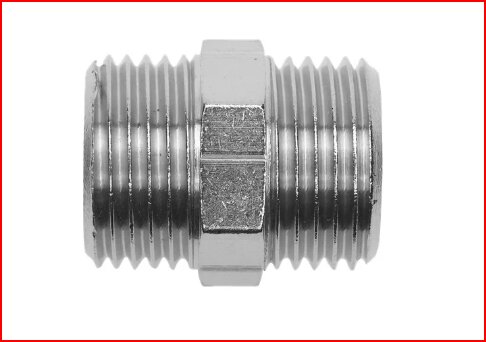Dubbelsidig gängad rörkoppling i metall, används för att ansluta två rör med olika dimensioner, såsom vid byte av badkarsblandare.