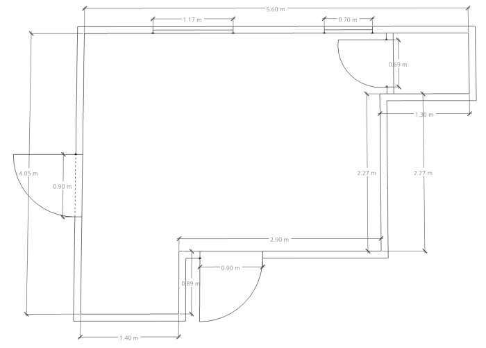 Planritning över ett badrum med mått, visar nuvarande layout för uppdelning i två, med dusch och badkar i stora badrummet.