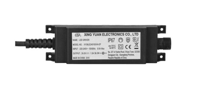 Transformator från Xing Yuan Electronics, modell XY36LE240150VH-EP, används för en ljusslinga enligt användarens inlägg i diskussionsforumet.