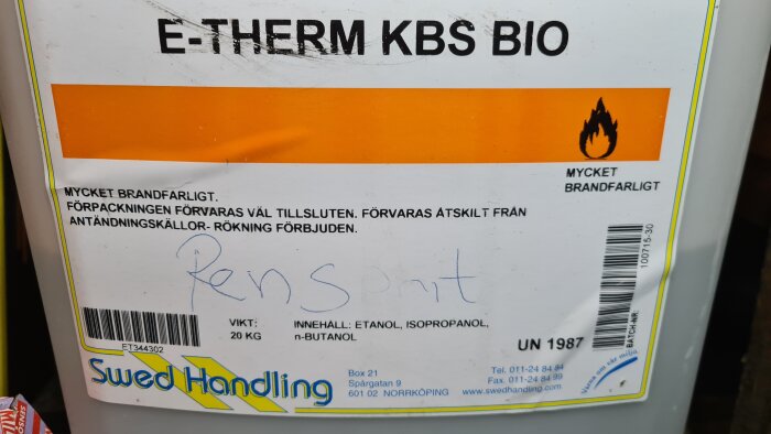 Behållare med etikett för E-THERM KBS BIO, innehållande etanol, isopropanol och n-butanol. Varning för brandfarlighet. Totalvikt 20 kg.
