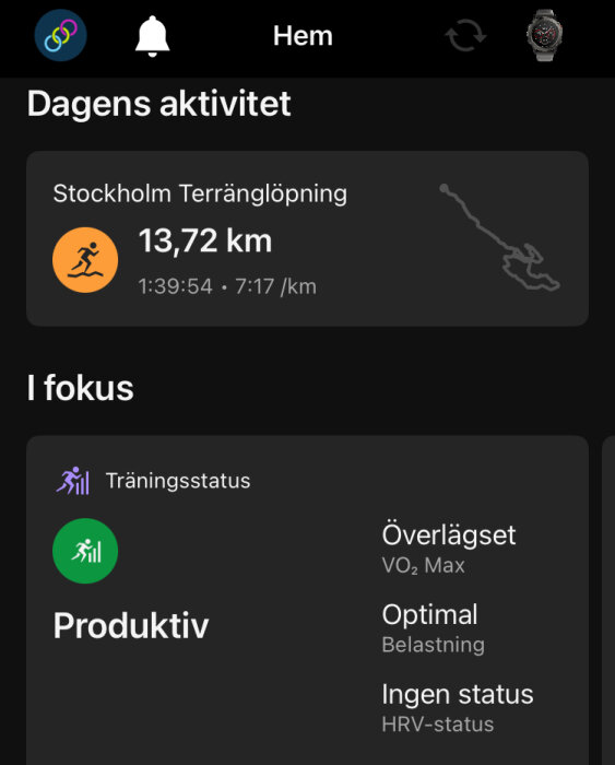 Skärmbild av träningsapp: 13,72 km terränglöpning i Stockholm på 1:39:54 med 7:17/km tempo. Träningsstatus är produktiv med optimal belastning.