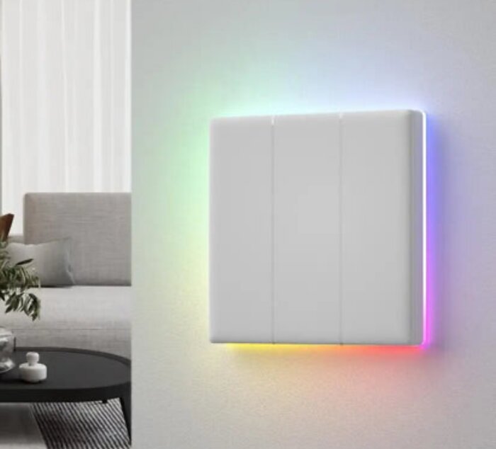 Vit väggmonterad Sonoff TX Ultimate ljusströmbrytare med LED-belysningskanter i olika färger.