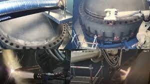 Svetsarbete och rörinstallation vid konstruktionen av Barsebäcksverket, med bilder av runda tryckbehållare och industrirörledning.