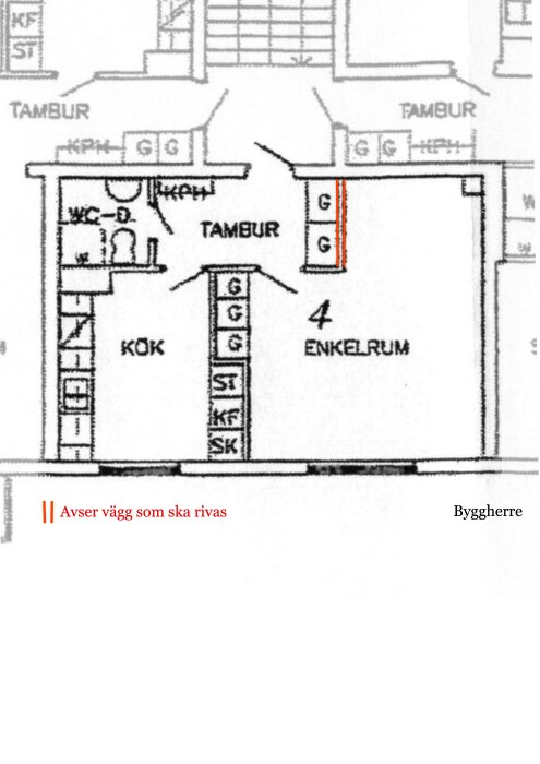 Planritning som visar en icke-bärande vägg markerad för rivning mellan tambur och enkelrum.