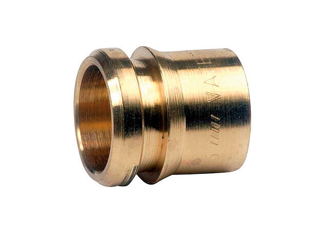 Oanvänd reducerhylsa av metall, använd i klämringskopplingar, visad i sin helhet innan montering.