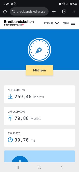 Bild av Bredbandskollens hastighetstest som visar nedladdning 259,45 Mbit/s, uppladdning 70,88 Mbit/s och svarstid 39,70 ms.