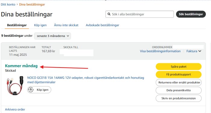 Amazon-beställningssida med leveransinformation för en NOCO 12V-adapter, förväntad ankomst på måndag. Beställnings-ID och totalpris syns.