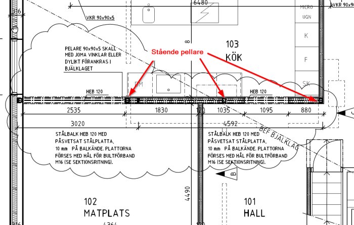 Ritning som visar placeringen av stående pelare och HEB 120 stålbalkar i en byggnadsstruktur, särskilt vid kök och matplats.
