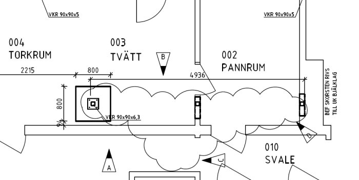 Ritning över källare med rum som tvätt, pannrum, torkrum och svale samt positionering av pelare och balkar.