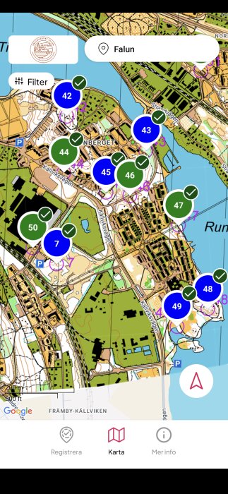 Karta över Falun med numrerade markörer i olika färger och navigationsknappar längst ner, visar områdets geografi och byggnader.