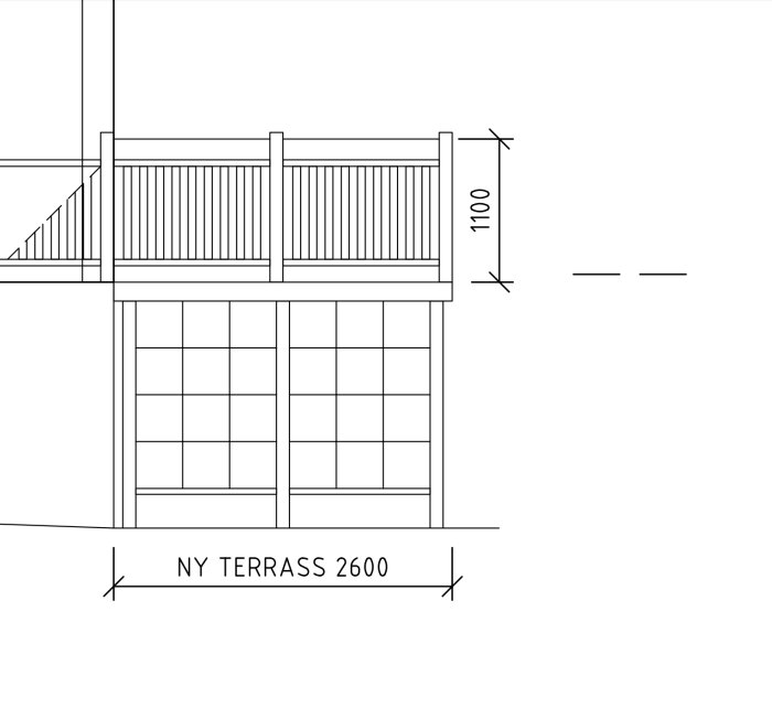 Ritning av terrassutbyggnad med räcke och trappa, visar mått på 2600 x 1100 mm.
