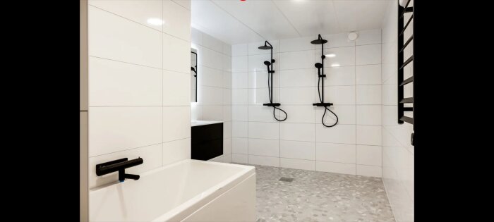 Modernt badrum med vitkaklade väggar, grått klinkergolv, två duschmunstycken och svart badkarskran, 2,5 meter brett med svart kommod.
