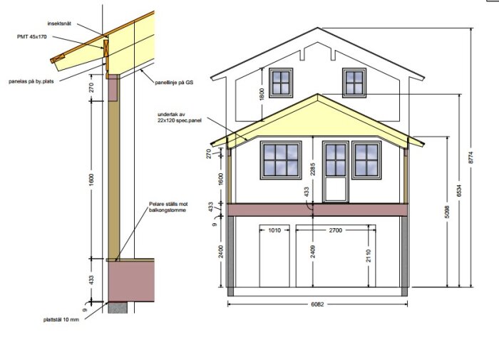 Byggnadsritning av ett tvåvåningshus med måttangivelser, fönster, dörrar och detaljerad tak- och väggstruktur.