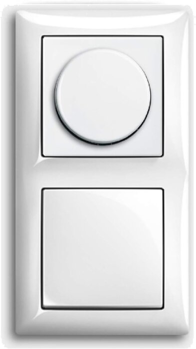 Väggmonterad strömbrytare och dimmer i vitt består av en fyrkantig knapp och ett runt vred för ljusstyrning.