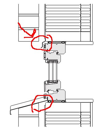 Illustration av en fönsterkonstruktionsdetalj med markerade öppna spalter; nederst är en täckt spalt, och överst är en öppen spalt som behöver åtgärdas.
