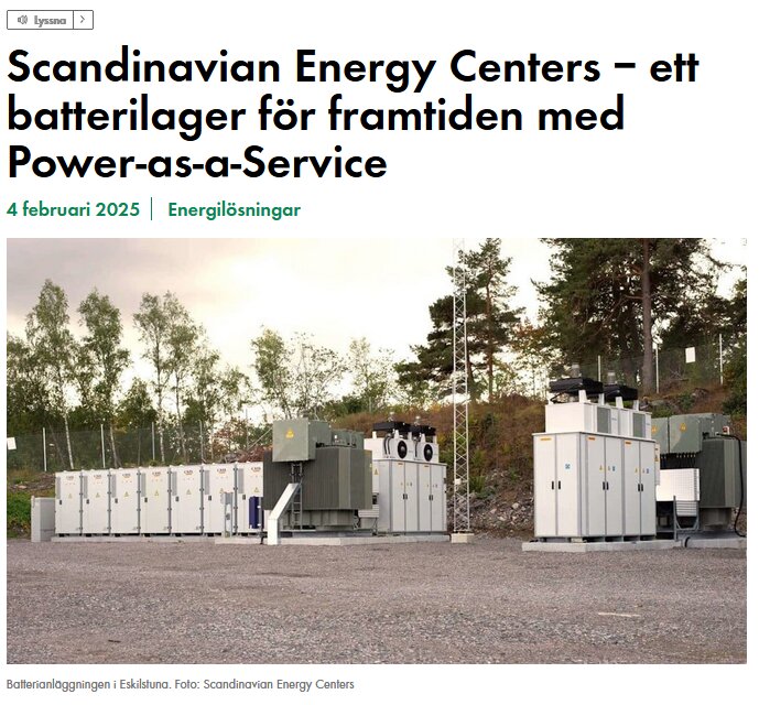 Batterianläggning i Eskilstuna med containrar och utrustning för energilagring, omgiven av träd och öppen mark.