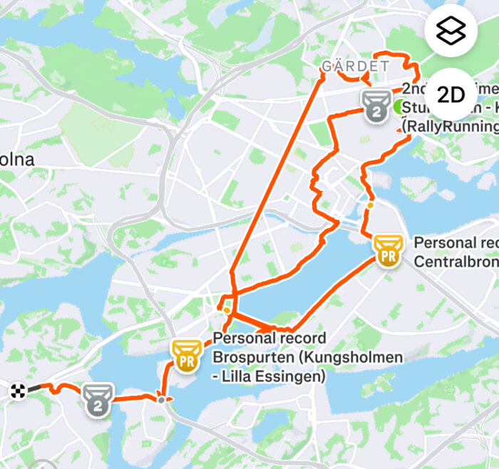 Karta över en löprunda i Stockholm med markerade personliga rekord vid Centralbron och Lilla Essingen, samt startpunkt vid Gärdet.