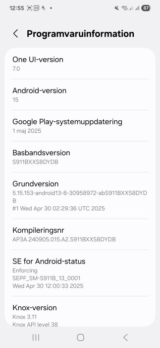Screenshot av programvaruinformation på en Samsung Galaxy S23, visar versioner för One UI, Android, Google Play-systemuppdatering och Knox.