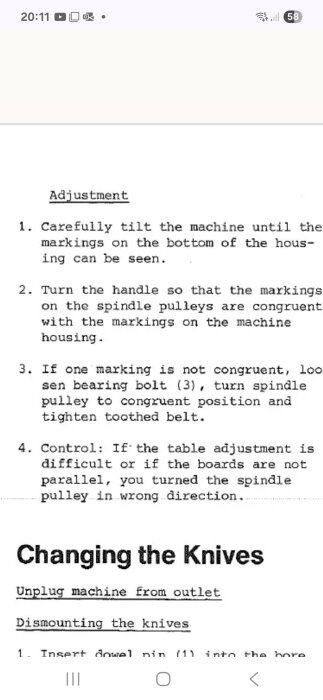 Instruktionstext för justering och byte av knivar på en rikthyvel.