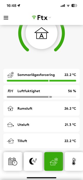 Skärmbild av Ftx-app med temperaturdata: sommarläge 22.2 °C, luftfuktighet 56%, rumsluft 26.2 °C, uteluft 21.3 °C, tilluft 22.2 °C.