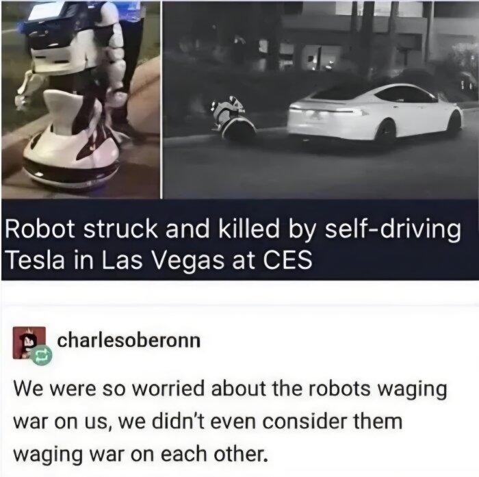 En vit självkörande bil krockar med en robot på en trottoar, med rubrik om incidenten och humoristisk kommentar om robotar.