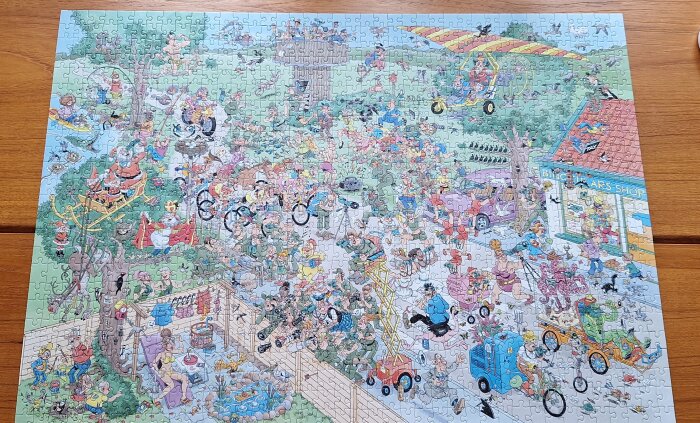 Illustration av ett livligt byliv med människor som deltar i olika aktiviteter, inklusive cykling, fiske, och flygning, samt en butik och en lekplats.