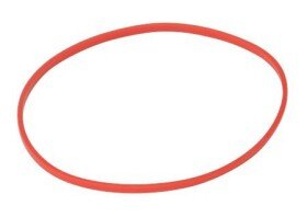 Röd gummisnodd formad till en oval mot vit bakgrund.