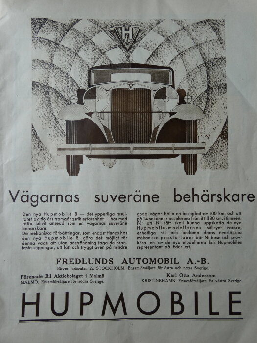 Reklam för Hupmobile-bil från 1930-talet med text "Vägarnas suveräne behärskare" och illustration av bilfront och logotyp.