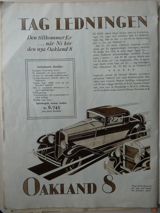 En gammal reklamannons från 1930-talet för bilen Oakland 8, med en illustration av bilen och text som beskriver dess specifikationer.