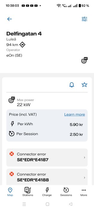 EON laddstation info med pris: 5,90 kr/kWh, 2,50 kr/session. Plats: Delfingatan 4, Luleå. Maxeffekt: 22 kW. Två fel på kontakter.