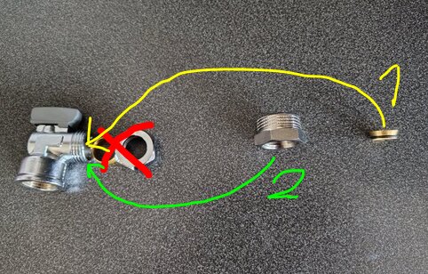 Koppling med ballofix, mutter och kona visas, där muttern och konan ej används; markerade steg för att montera planadapter och bussning.