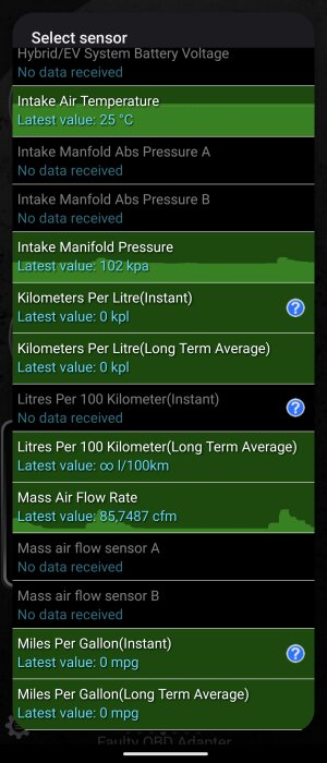 Skärmbild från OBD-appen Torque som visar sensordata från bilens motor, inklusive insugslufttemperatur på 25°C och insugningsgrenrörstryck på 102 kPa.
