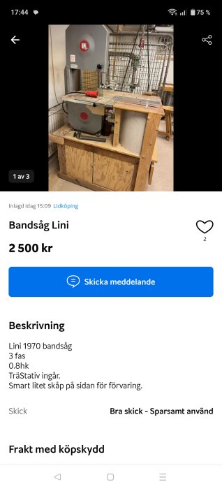 Bandsåg av märket Lini med trästativ och inbyggt skåp, placerad i ett verkstadsliknande utrymme.