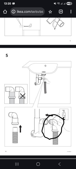 Illustration av montering av IKEA-vattenlås under ett tvättställ, med fokus på korrekt anslutning av flexslang och rördetaljer.