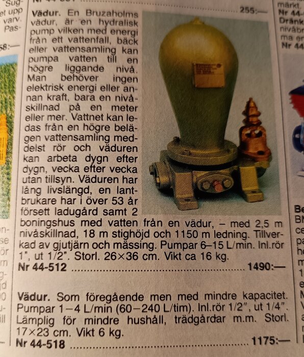 Tidningsannons med bild på en Bruzaholms vädur, en hydraulisk pump i grön nyans, tillsammans med produktinformation och specifikationer.