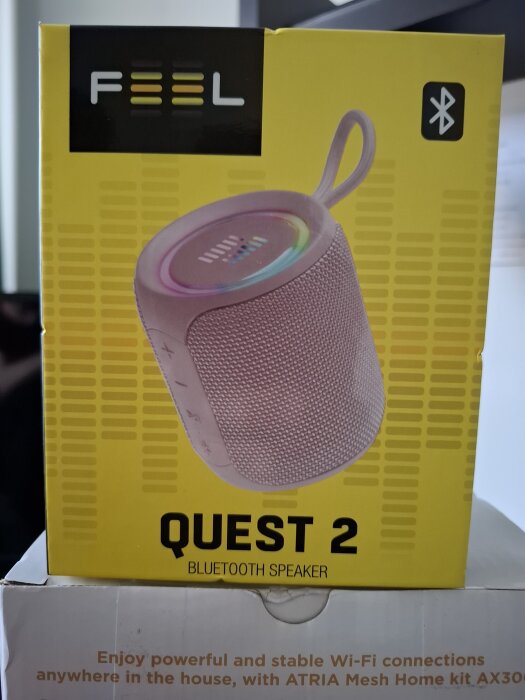 Förpackning med FEEL Quest 2 Bluetooth-högtalare, köpt på rea.