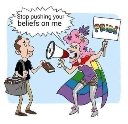 En tecknad person i regnbågskläder säger "Stop pushing your beliefs on me" genom en megafon till en annan person som håller en bok med ett kors.