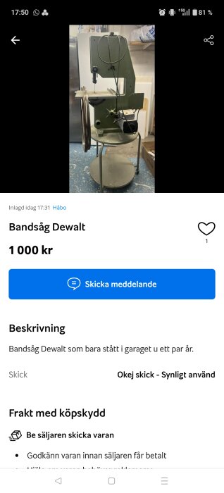 Dewalt bandsåg i garage, okej skick, med synliga slitage, säljes för 1 000 kr.