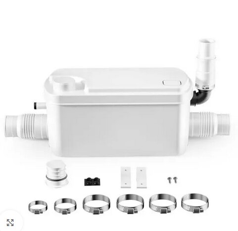 Vit avloppspump för dusch med tillbehör som slangklämmor och skruvar, visas på en vit bakgrund.