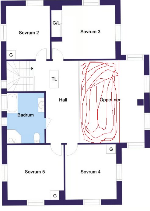 Planritning över övervåning med markering för potentiellt nytt golv mellan våningsplanen i rött, där utrymmet fortfarande är öppet neråt.