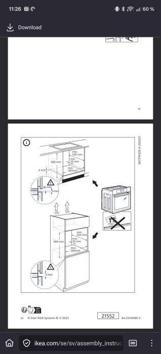 Instruktionsbild för montering av inbyggnadsugn som visar nödvändiga avstånd för ventilation och installation.