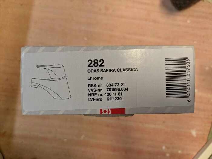 Förpackning till Oras Safira Classica blandare, modell 282, med produktinformation och streckkod.