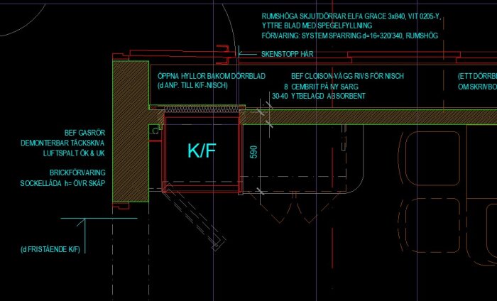 Planritning av ett kök med placering för kyl/frys, gasrör, öppna hyllor, och skjutdörrar markerade med mått och materialbeskrivningar.