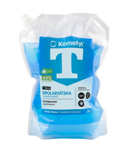En treliters påse med Kemetyl T Spolarvätska för bil, färdigblandad och blå i färgen.